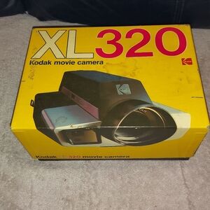 VINTAGE KODAK MOVIE CAMERA XL320 IN ITS ORIGINAL BOX USES TYPE G 160 FILM